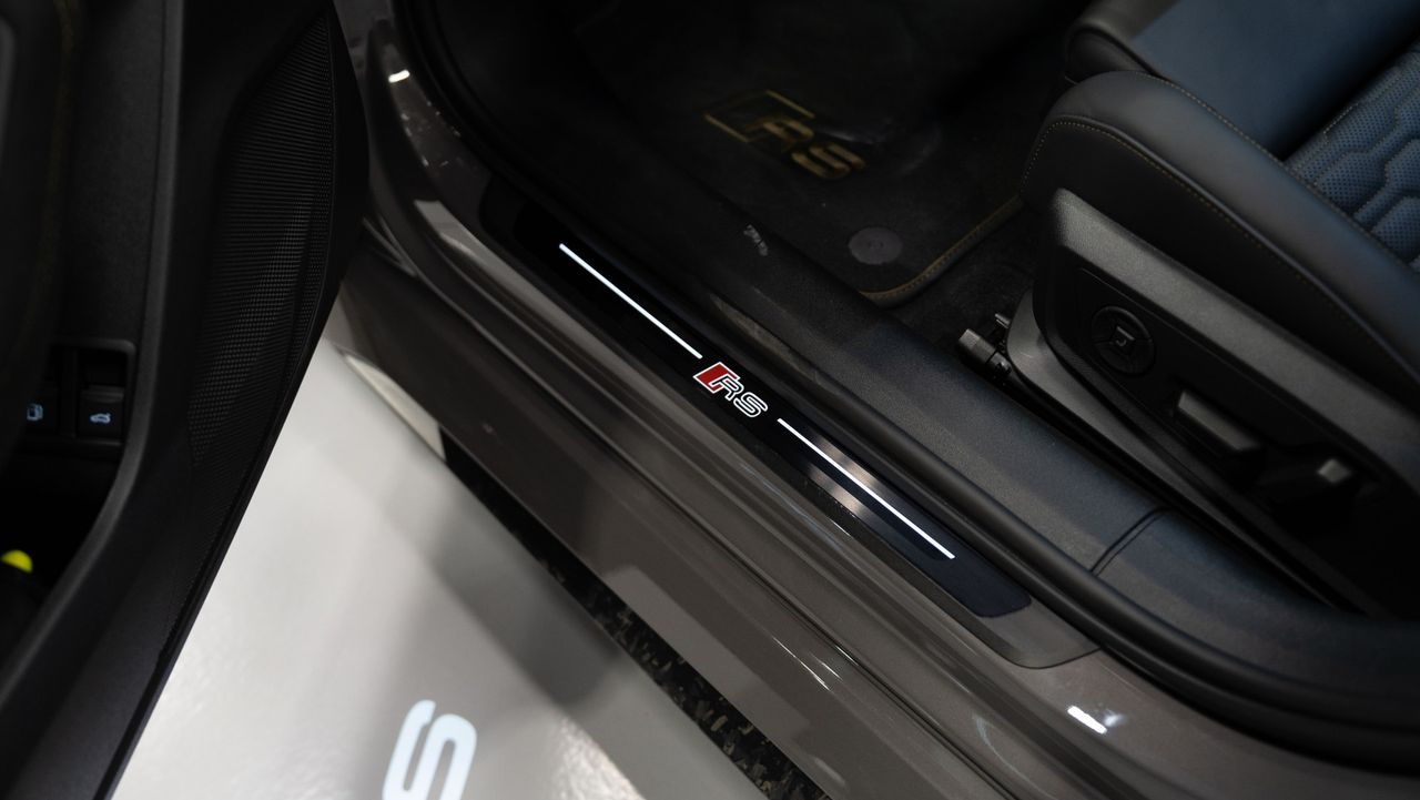 Audi A5 RS 5 Avant eHybrid - Foto 36