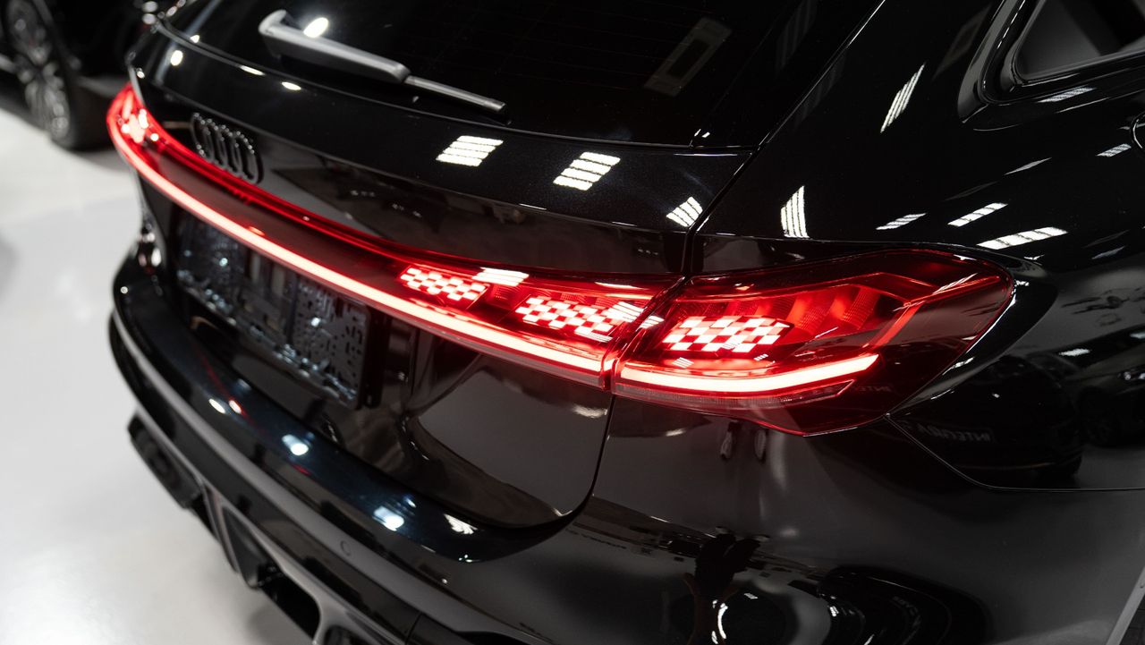 Audi A5 RS 5 Avant eHybrid - Foto 23