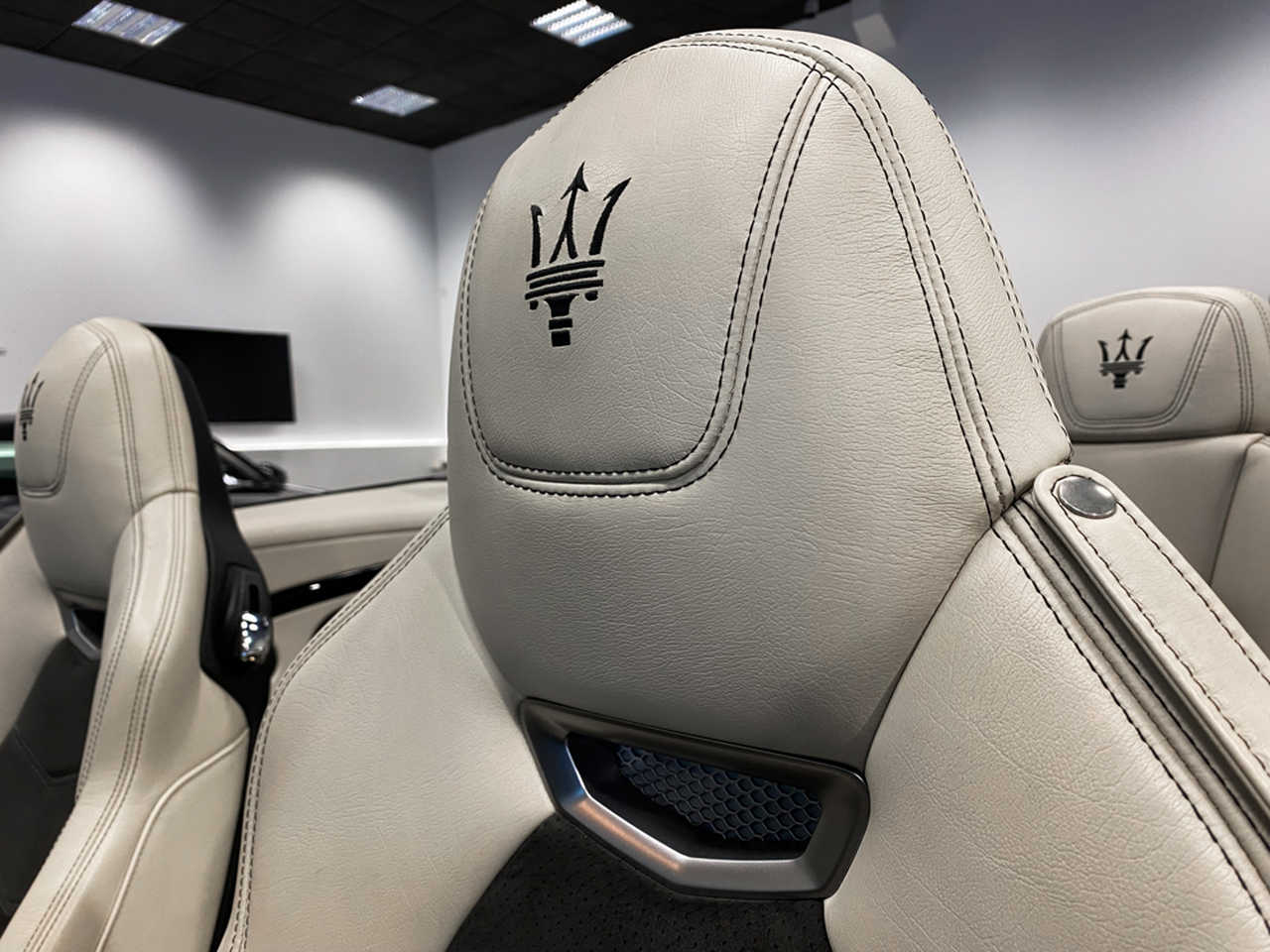 Maserati Gran Cabrio MASERATI GranCabrio 4.7 V8 MC Stradale  - Foto 20