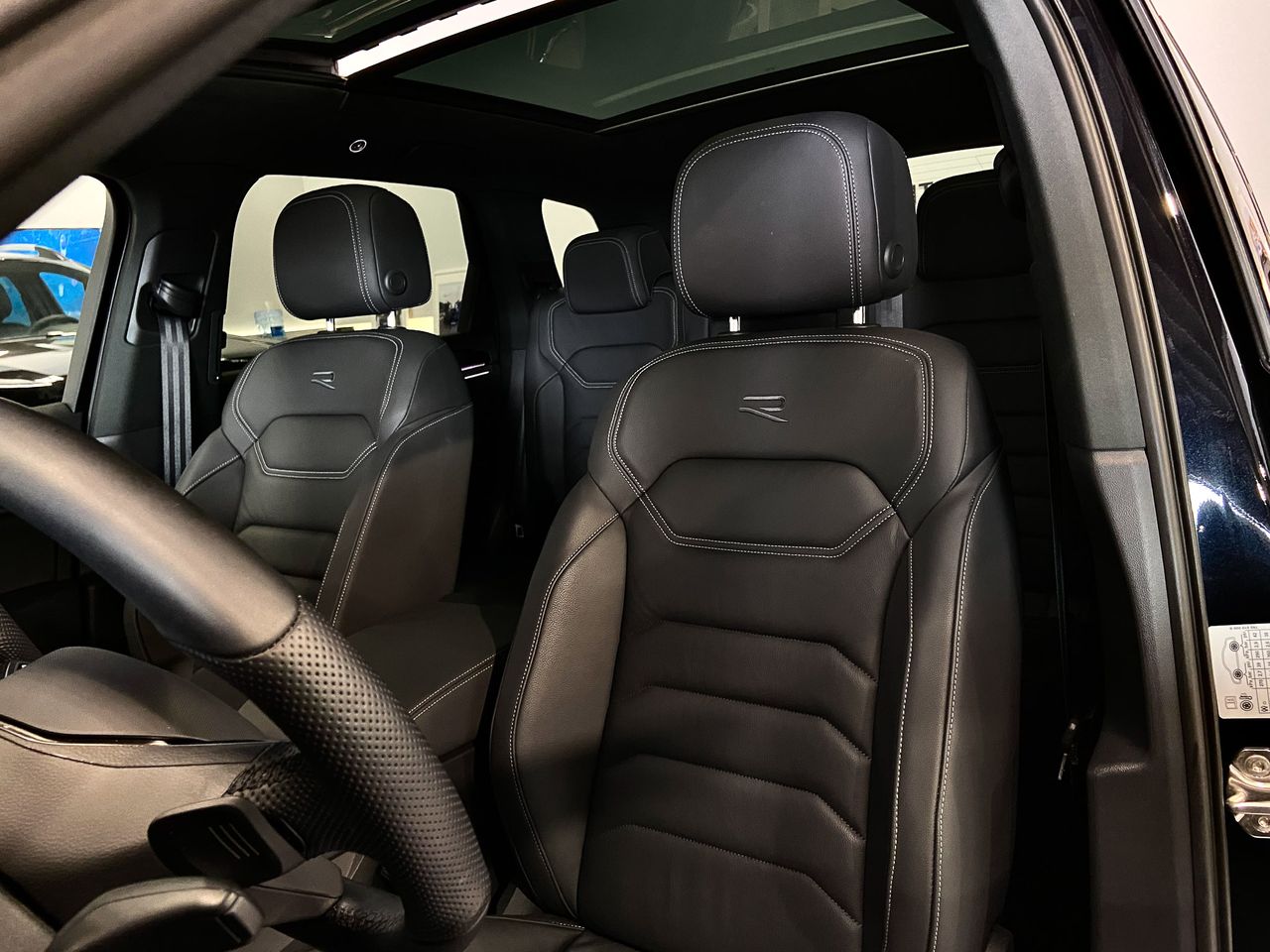 Volkswagen Touareg R 3.0 V6 TSI 340kW Tip 4M  - Foto 30