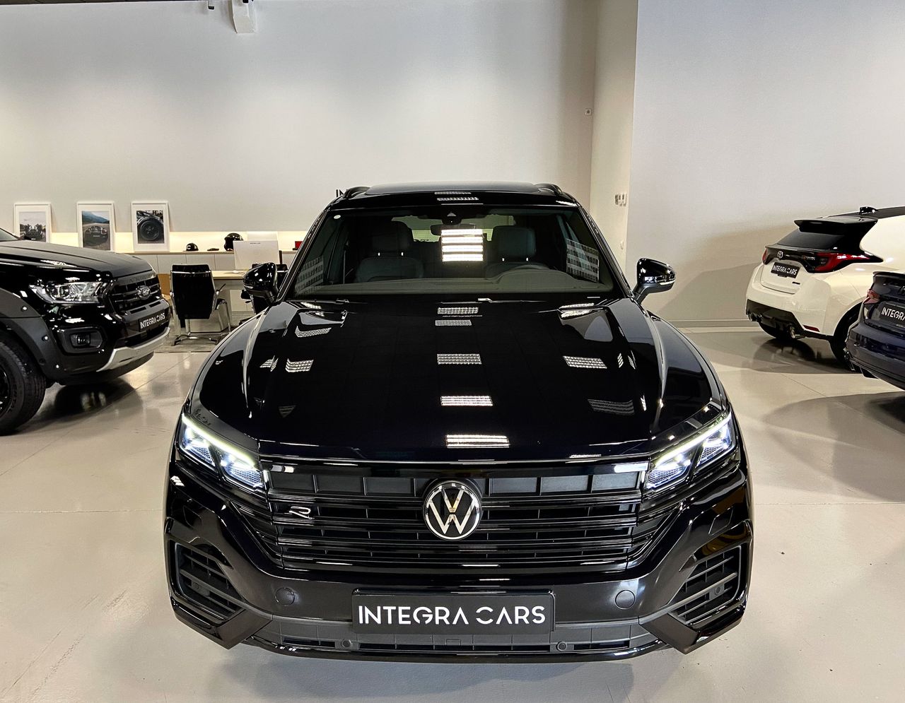 Volkswagen Touareg R 3.0 V6 TSI 340kW Tip 4M  - Foto 17
