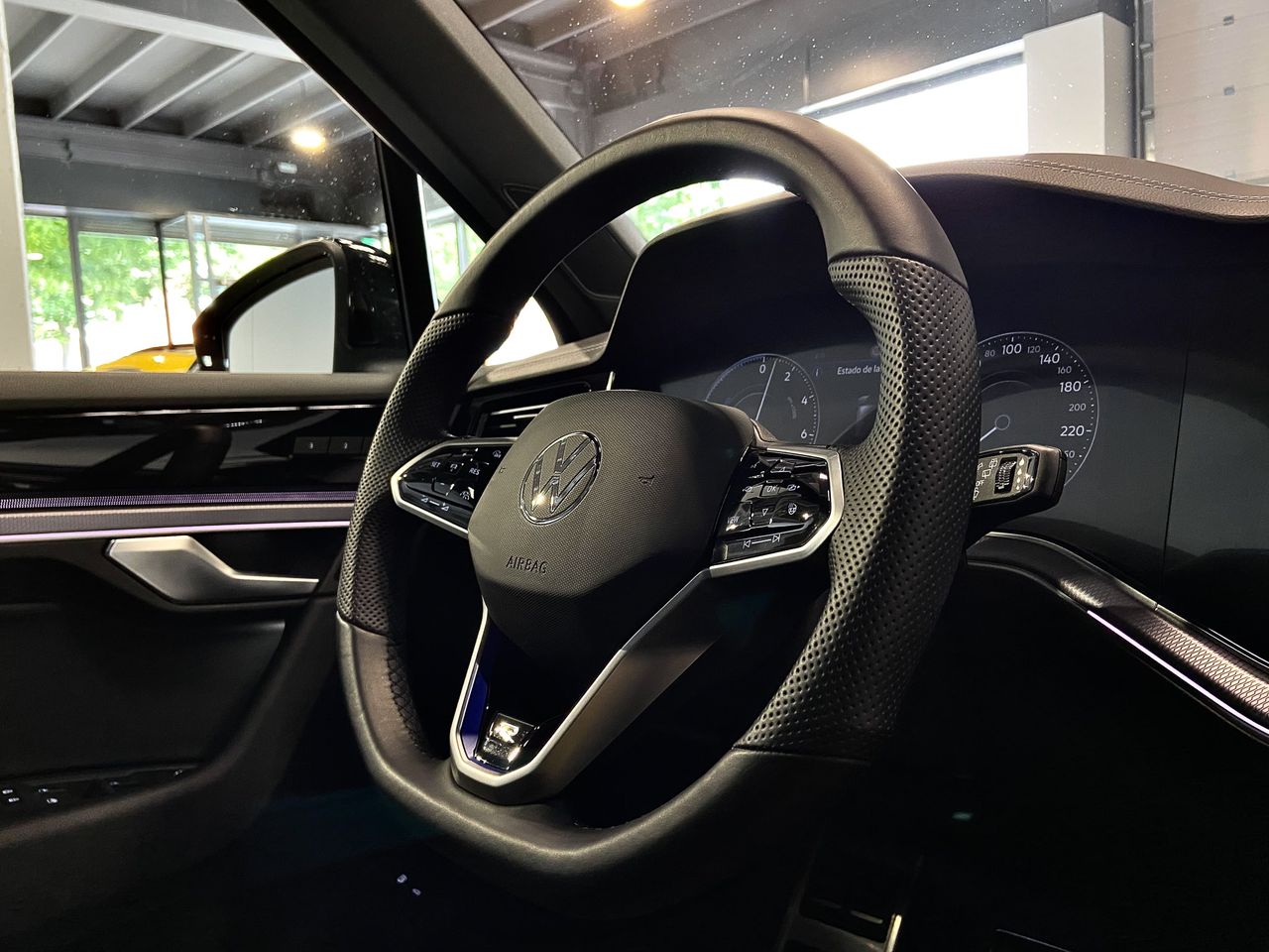 Volkswagen Touareg R 3.0 V6 TSI 340kW Tip 4M  - Foto 35