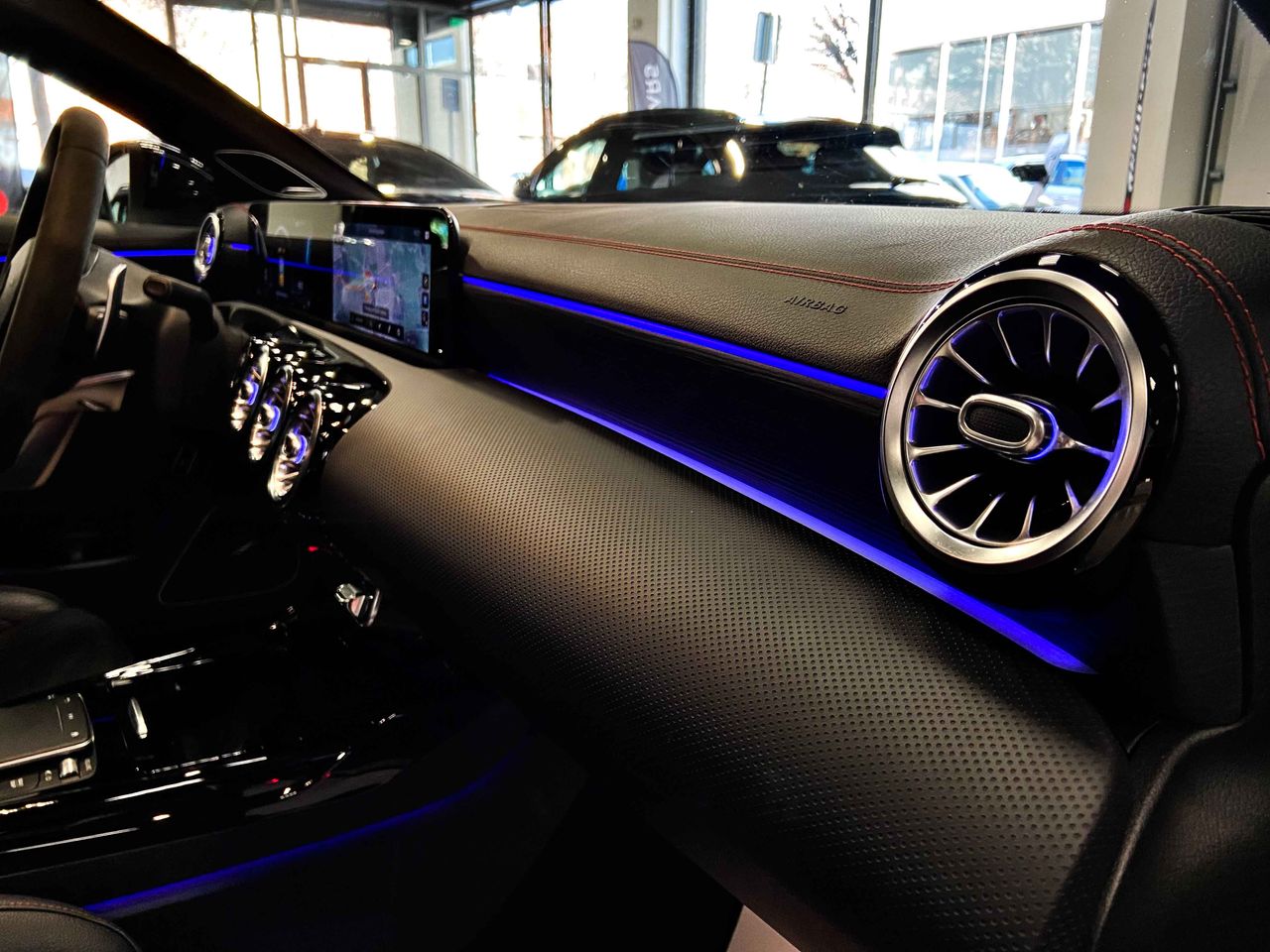 Mercedes CLA MERCEDES-BENZ CLA CLA MercedesAMG S 45 4MATIC 4p.  - Foto 38