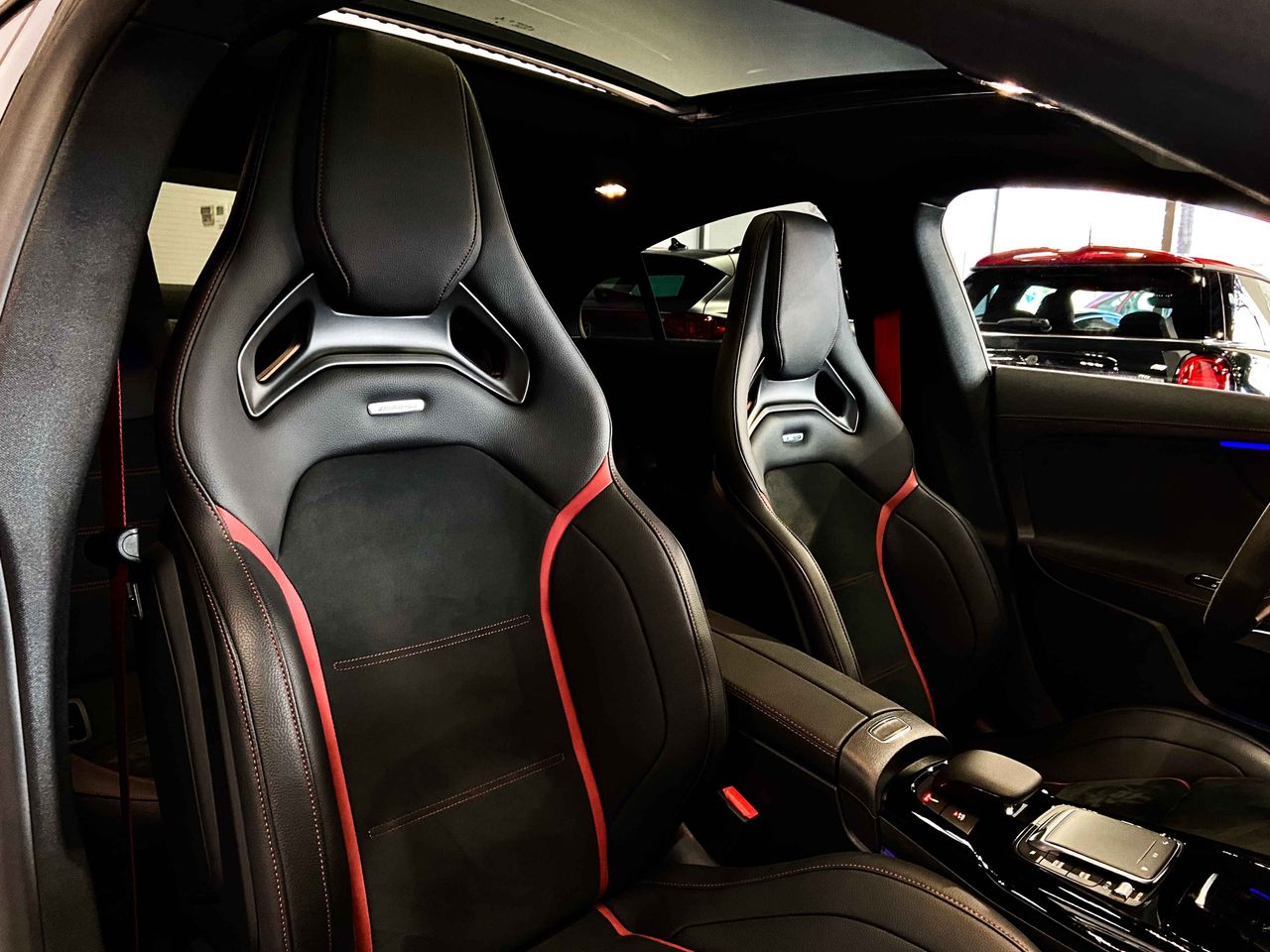 Mercedes CLA MERCEDES-BENZ CLA CLA MercedesAMG S 45 4MATIC 4p.  - Foto 35