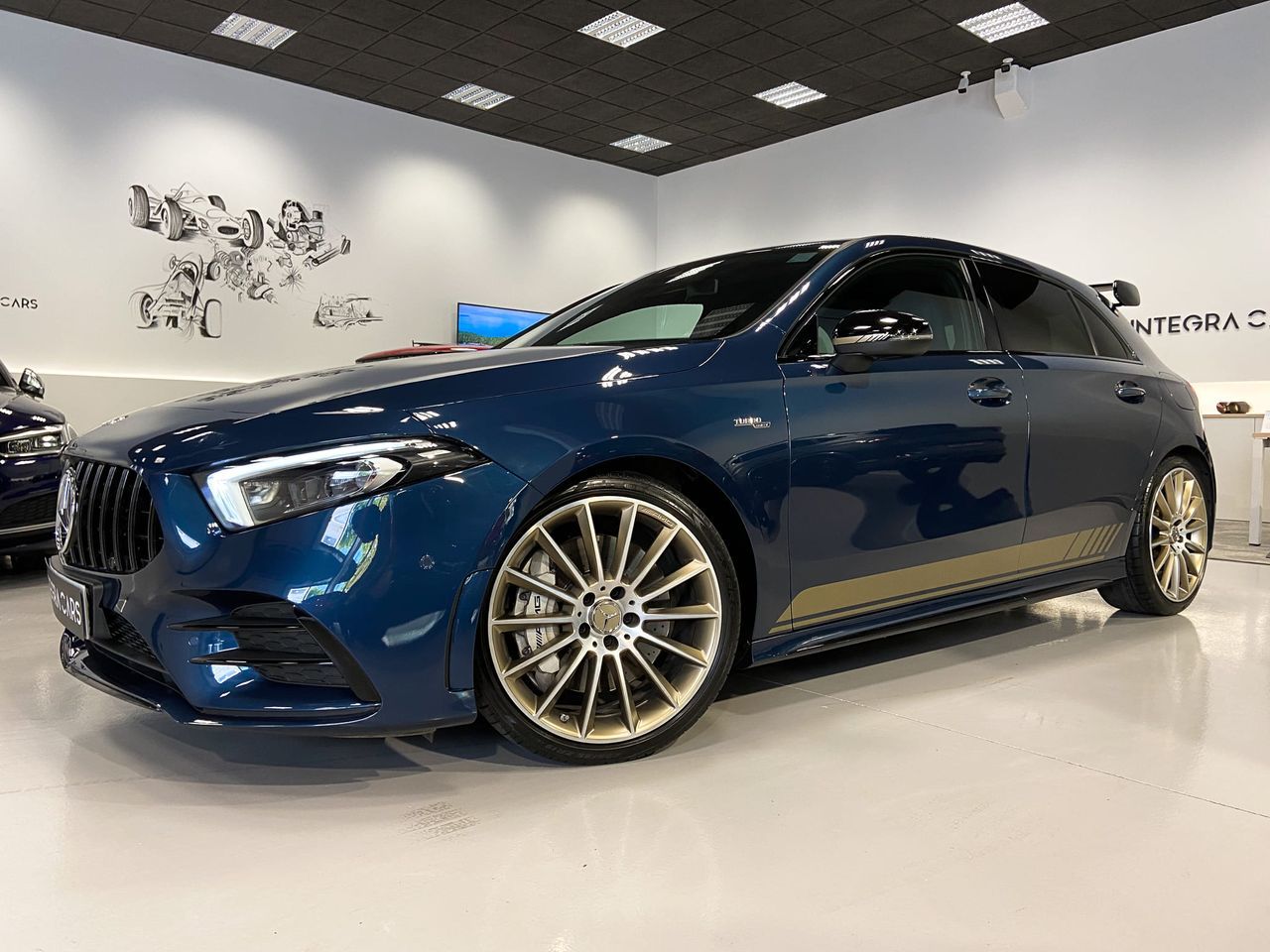 Mercedes Clase A MERCEDES-BENZ Clase A MercedesAMG A 35 4MATIC 5p.  - Foto 3