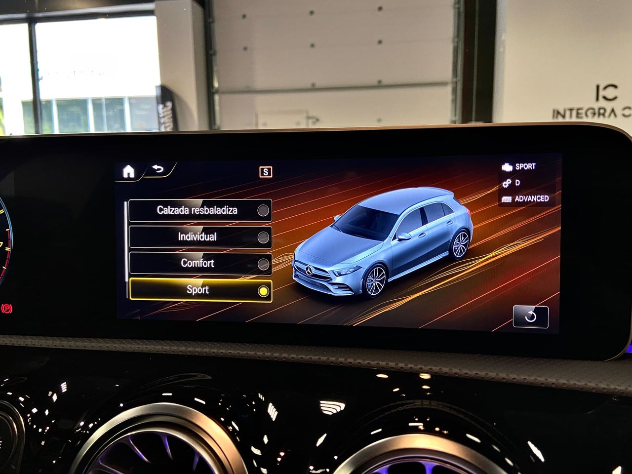 Mercedes Clase A MERCEDES-BENZ Clase A MercedesAMG A 35 4MATIC 5p.  - Foto 43