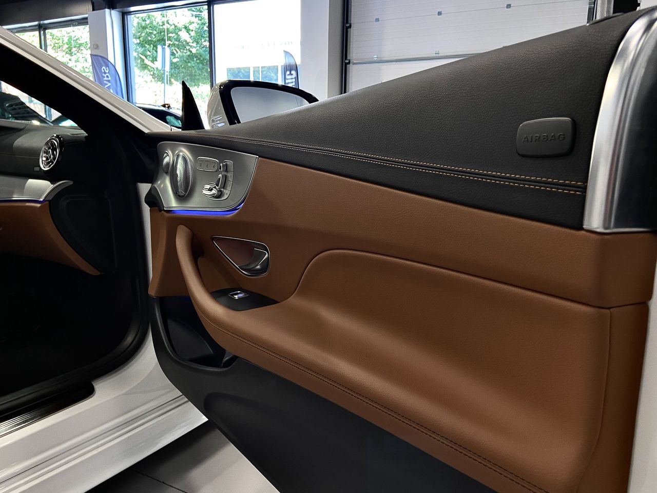 Mercedes Clase E E300 Cabrio  - Foto 36