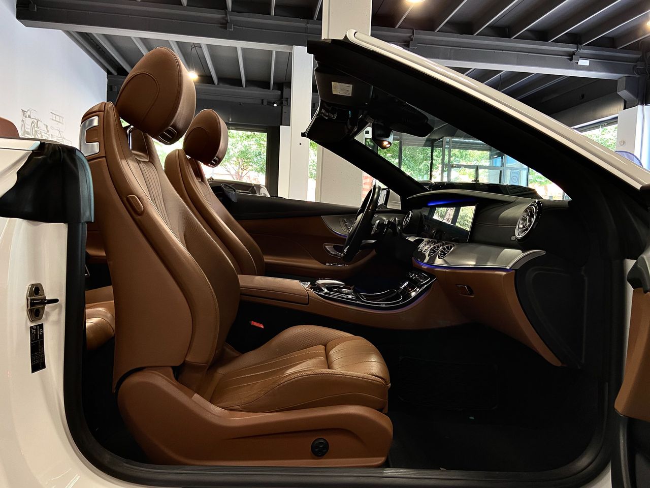 Mercedes Clase E E300 Cabrio  - Foto 38