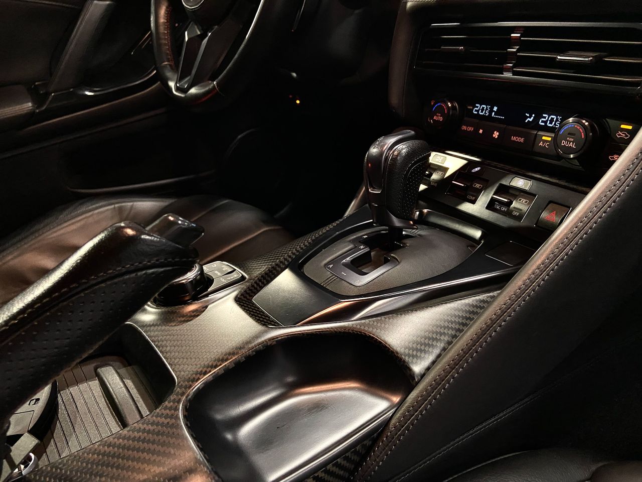 Nissan GT-R NISSAN GTR 3.8G V6 419kW 570CV 2p.  - Foto 36