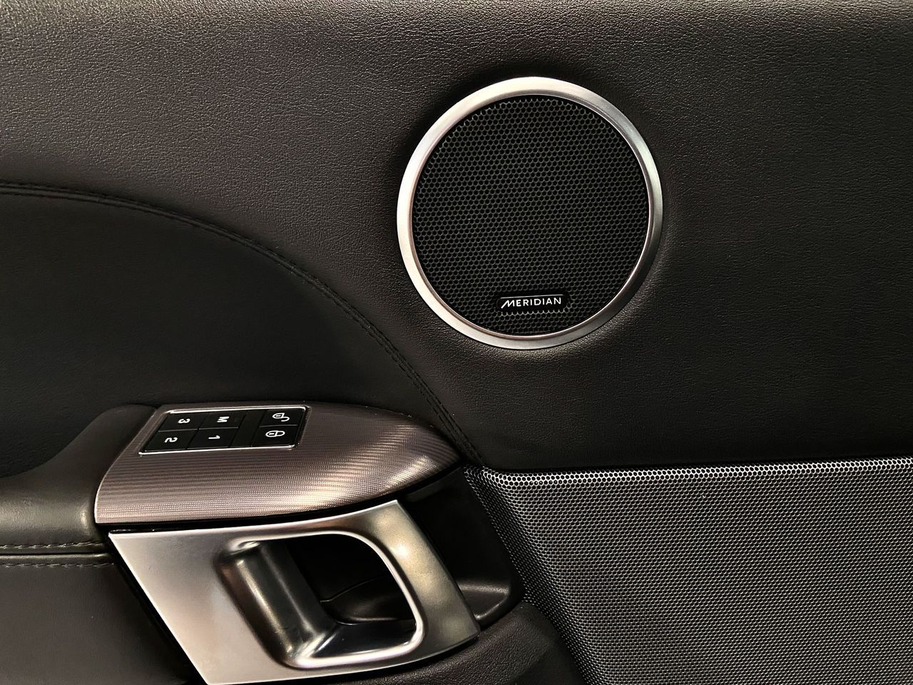 Land-Rover Range Rover Sport LAND-ROVER Range Rover Sport 2.0 Si4 PHEV 297kW 404CV HSE 5p  - Foto 17