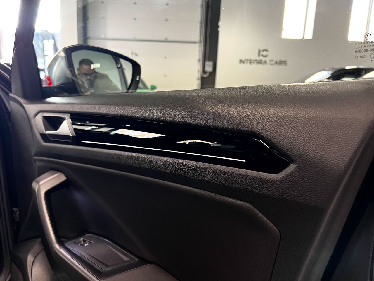 Volkswagen T-Roc R 300CV Akrapovic  - Foto 33