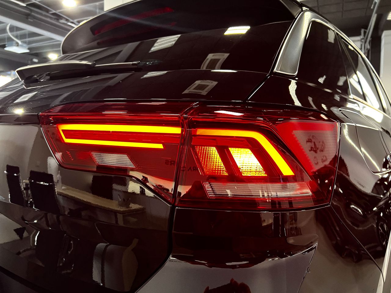 Volkswagen T-Roc R 300CV Akrapovic  - Foto 31