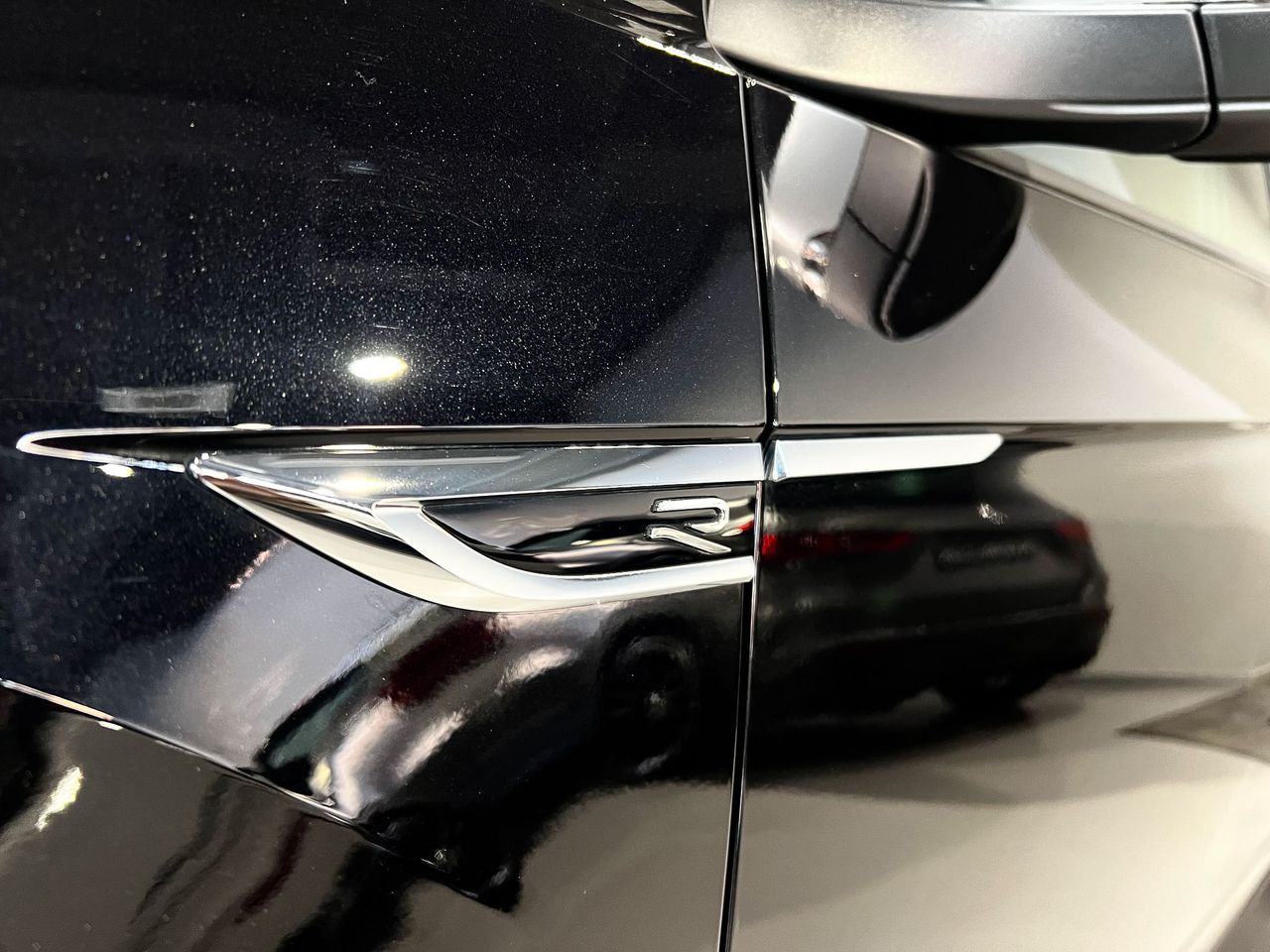 Volkswagen T-Roc R 300CV Akrapovic  - Foto 11