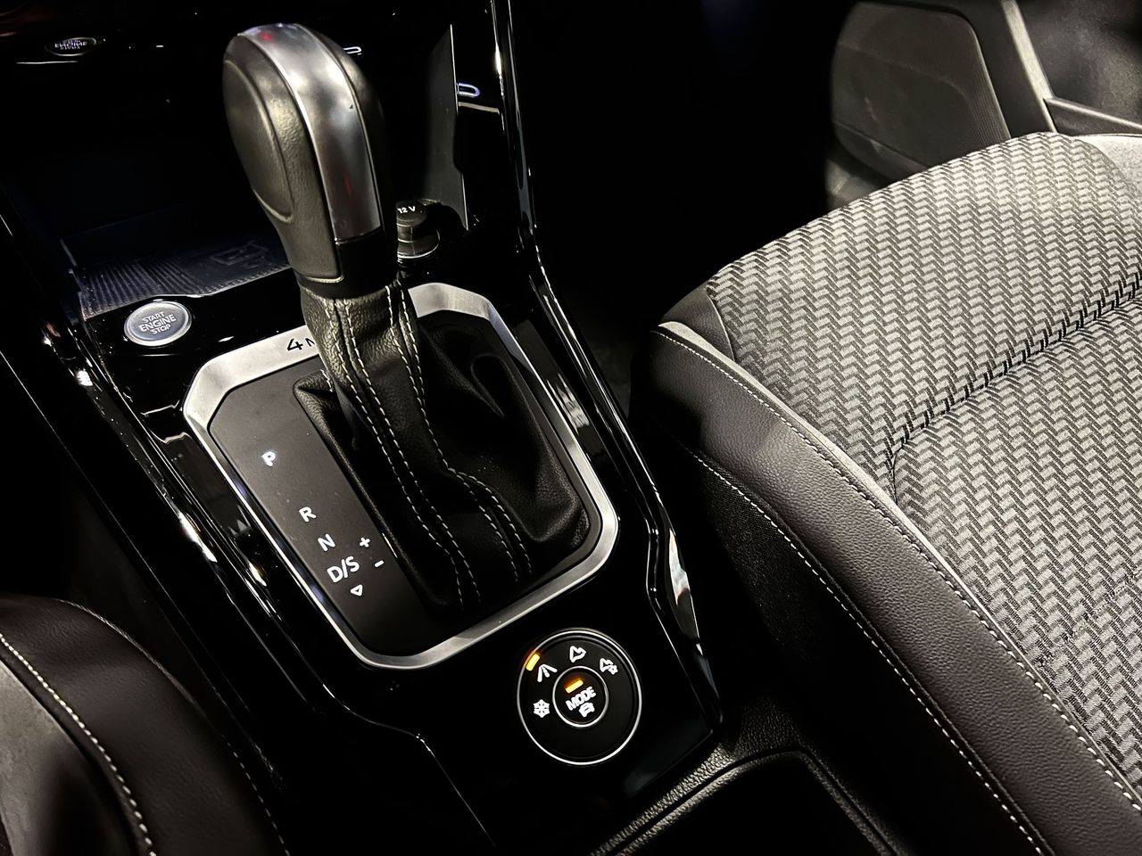 Volkswagen T-Roc R 300CV Akrapovic  - Foto 21