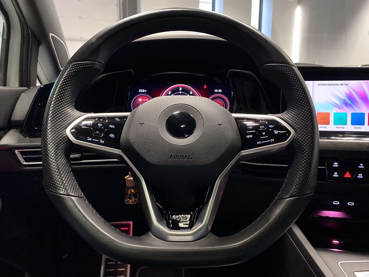 Volkswagen Golf 8 GTD DSG 200CV 5p.  - Foto 14