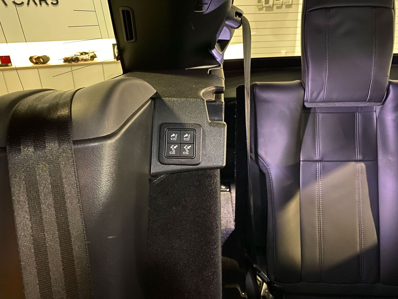 Land-Rover Range Rover Sport 3.0 D 249CV HSE Etiqueta ECO 7 plazas  - Foto 28