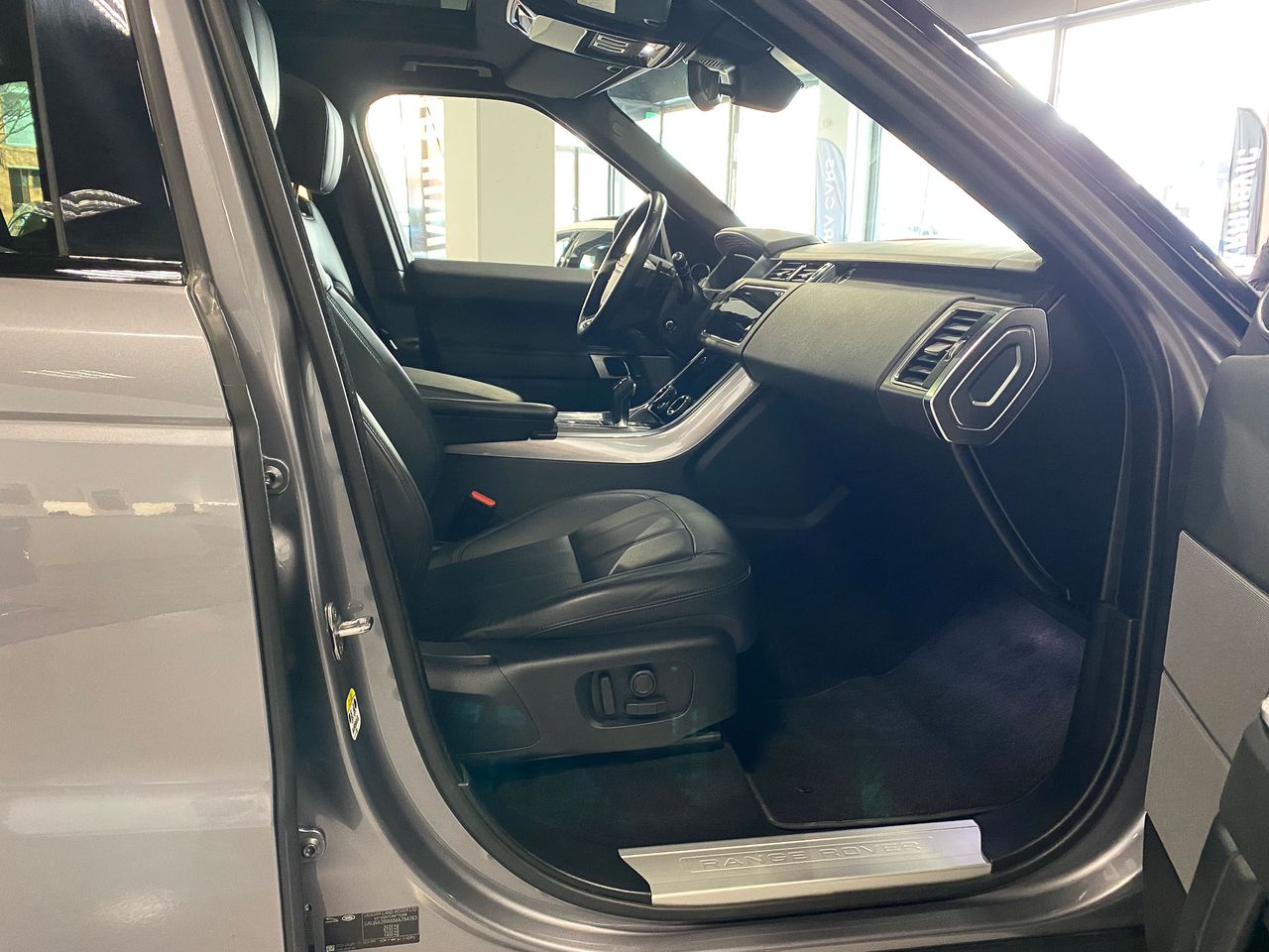 Land-Rover Range Rover Sport 3.0 D 249CV HSE Etiqueta ECO 7 plazas  - Foto 6