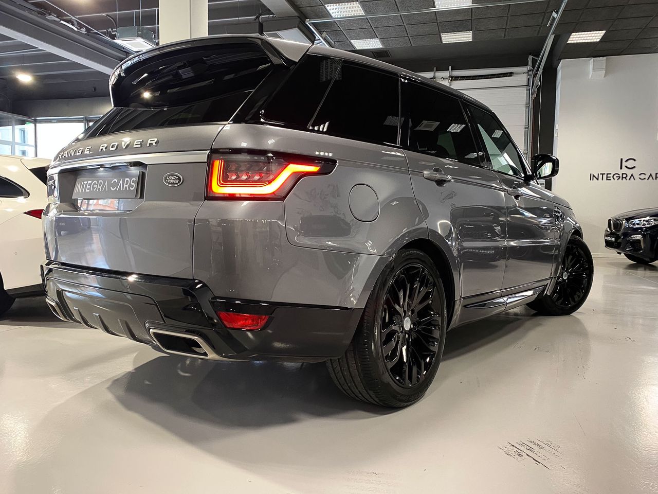 Land-Rover Range Rover Sport 3.0 D 249CV HSE Etiqueta ECO 7 plazas  - Foto 4