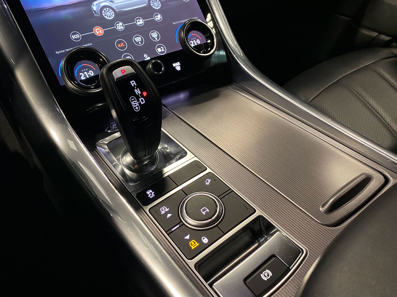 Land-Rover Range Rover Sport 3.0 D 249CV HSE Etiqueta ECO 7 plazas  - Foto 12