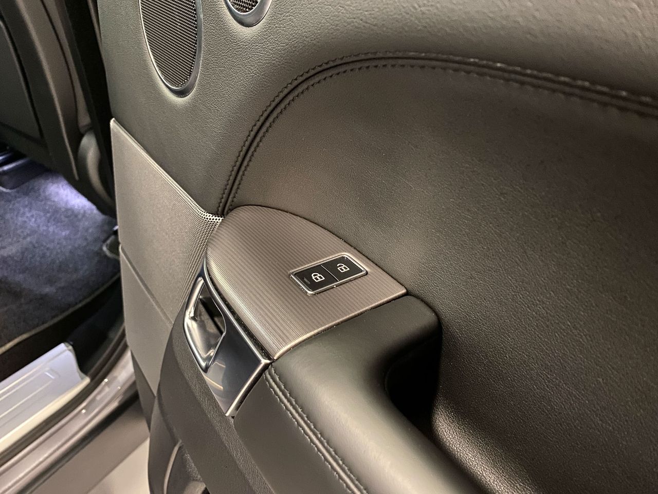 Land-Rover Range Rover Sport 3.0 D 249CV HSE Etiqueta ECO 7 plazas  - Foto 33