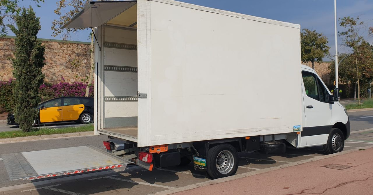 Plataforma elevadora  de segunda mano - mercedes sprinter 2019 /