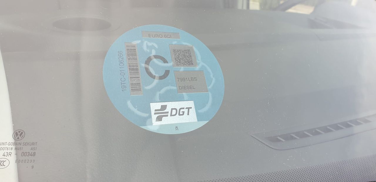 volkswagen transporter 2019 / foto grande (2)