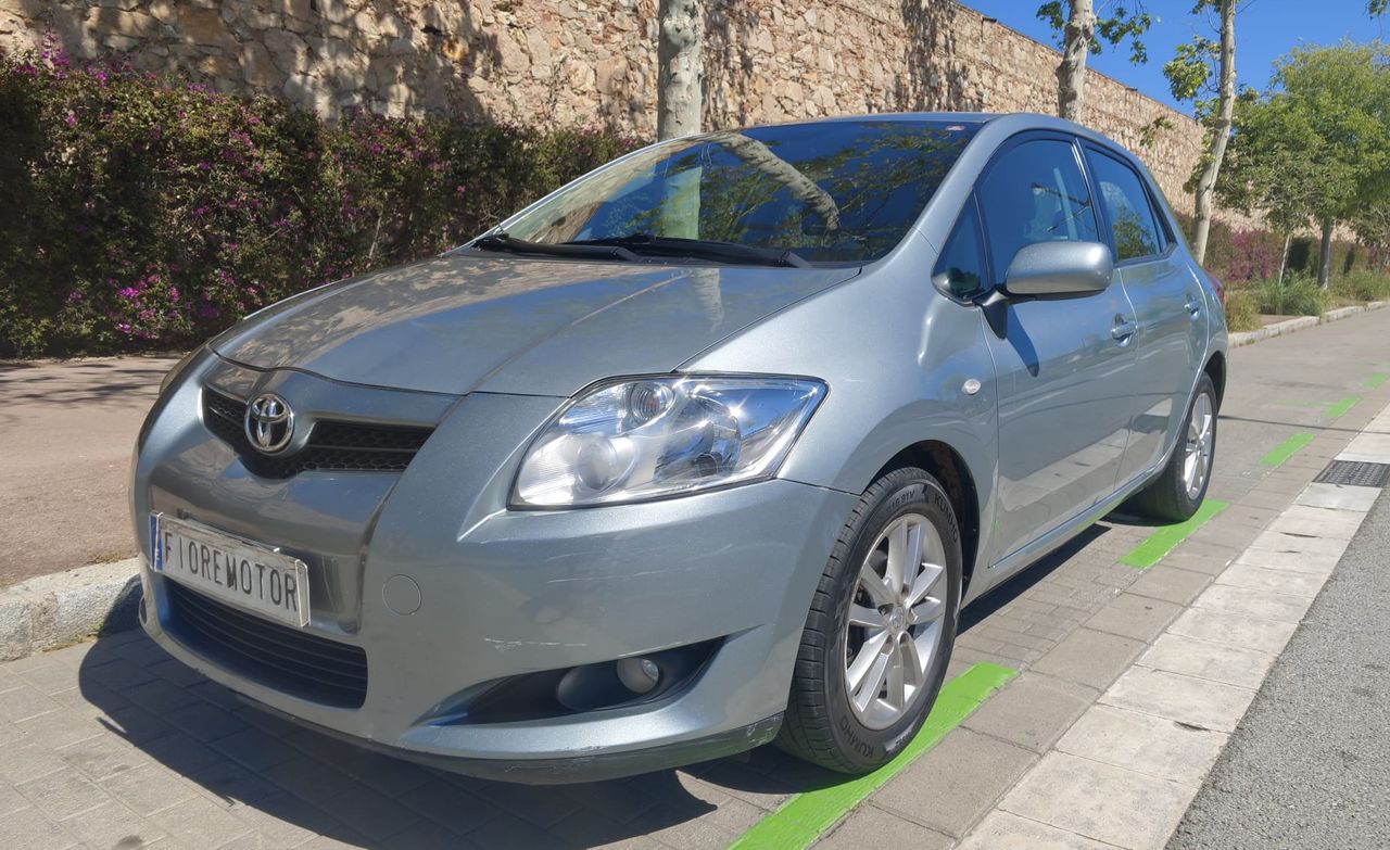 Foto toyota auris 2008 /
