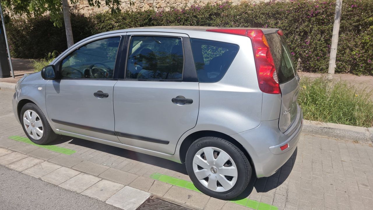 nissan note 2007 / foto grande (3)