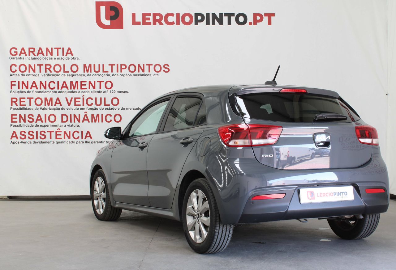kia rio 2023 / foto grande (3)