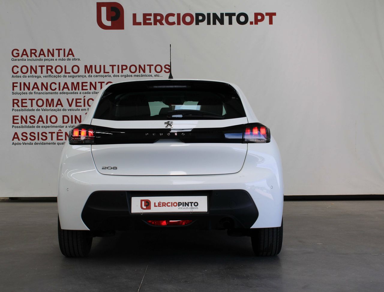 peugeot 208 2023 / foto grande (3)