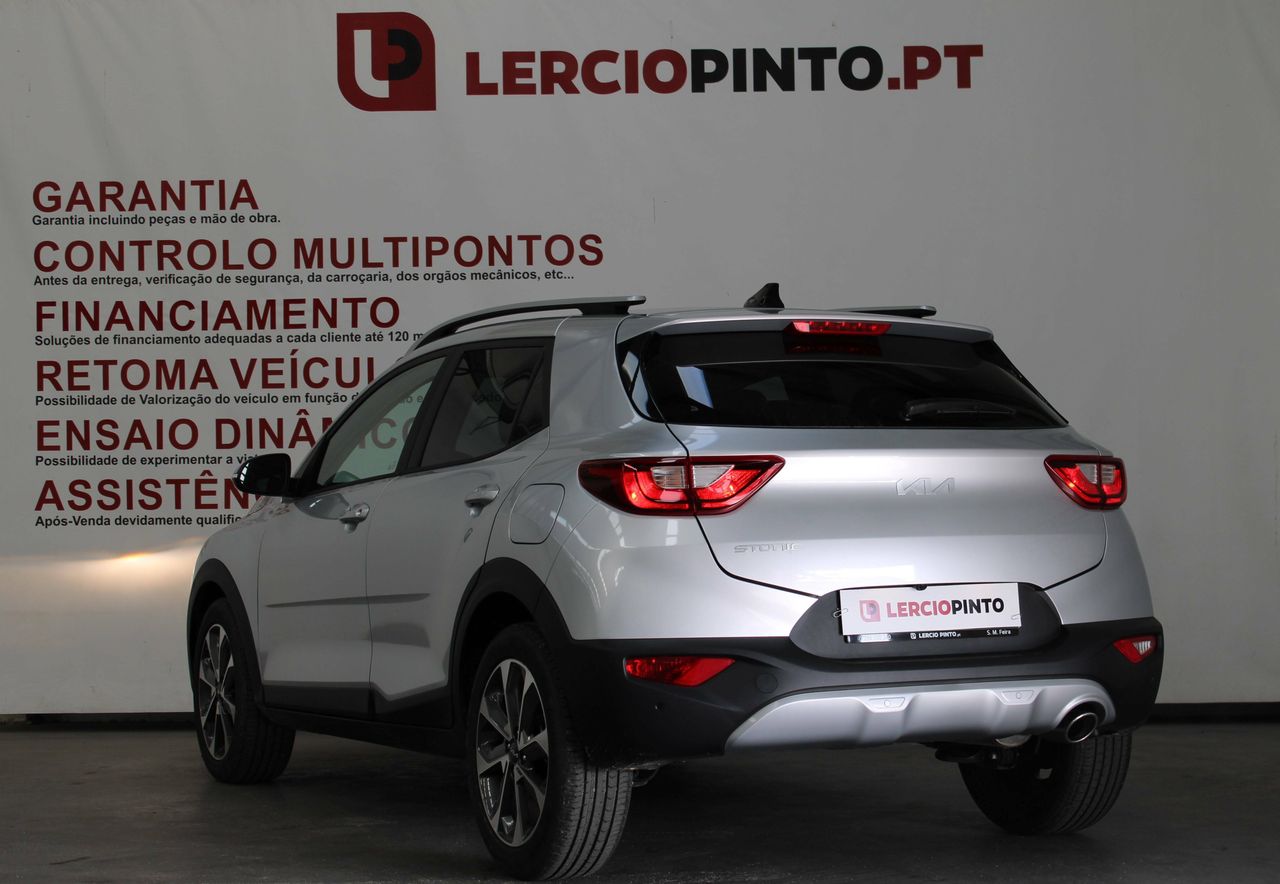 kia stonic 2024 / foto grande (3)