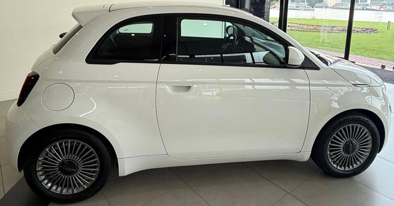 fiat 500 2024 / foto grande (3)