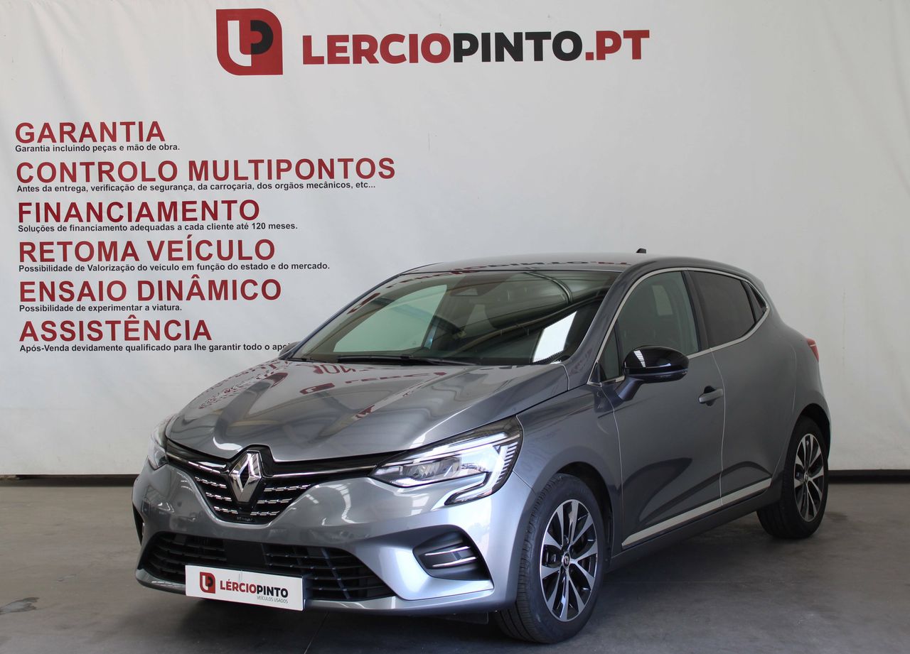 renault clio 2023 /