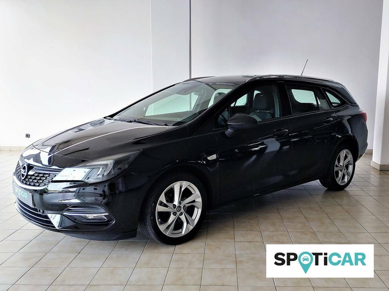 Foto opel astra 2021 /