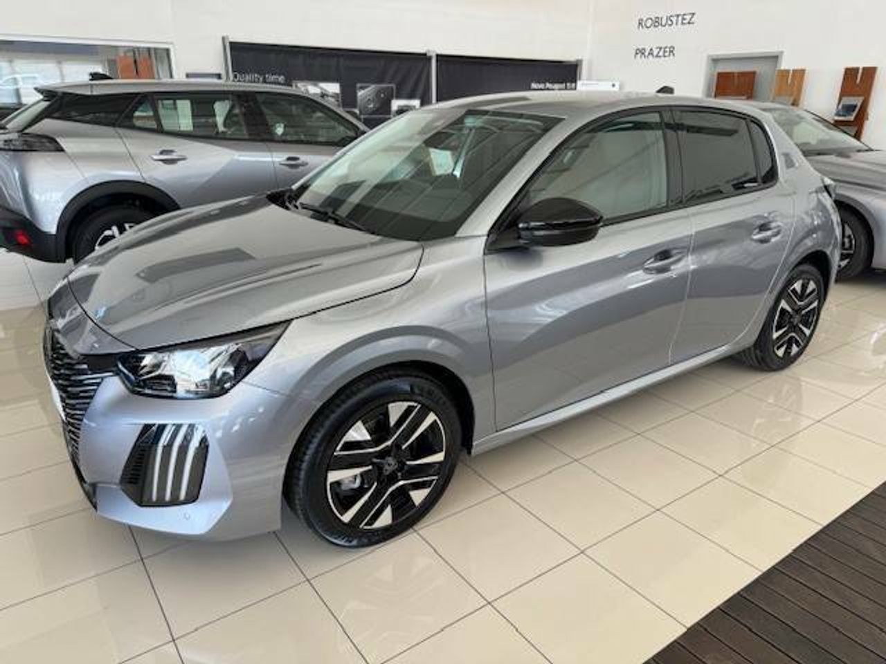 Foto peugeot 208 2025 /