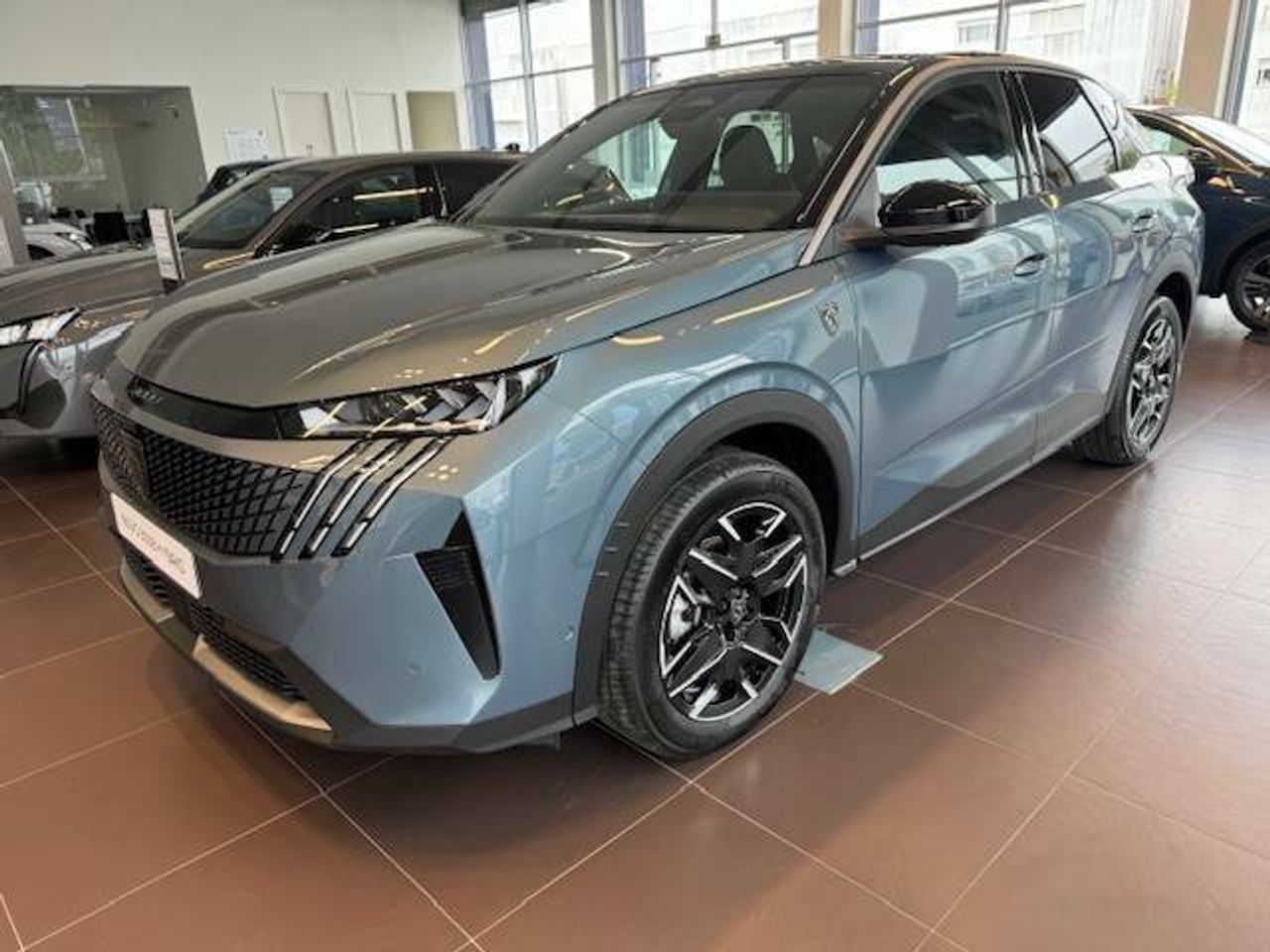 Renault captur hibrido  de segunda mano - peugeot 3008 2025 /