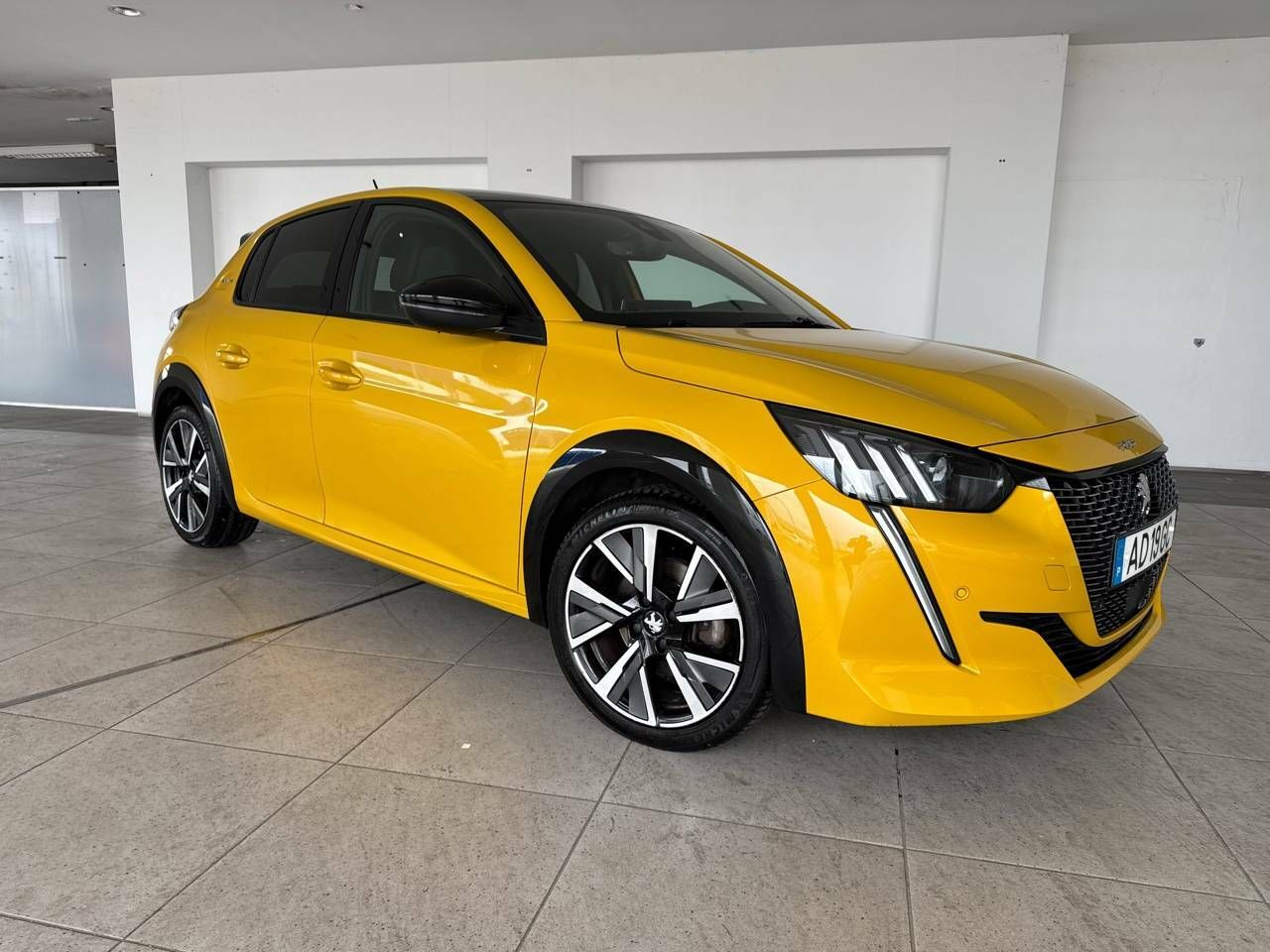 peugeot 208 2020 / foto grande (3)