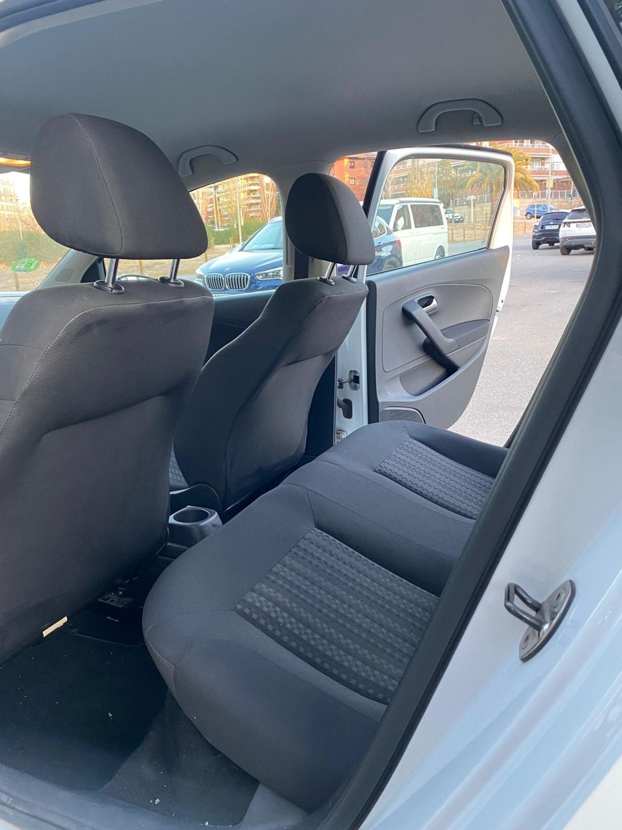 Volkswagen Polo 1.4 TDI BLUEMOTION 80CV  - Foto 8