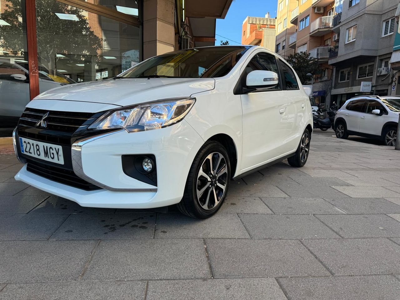 Mitsubishi  de segunda mano - mitsubishi space star 2023 /