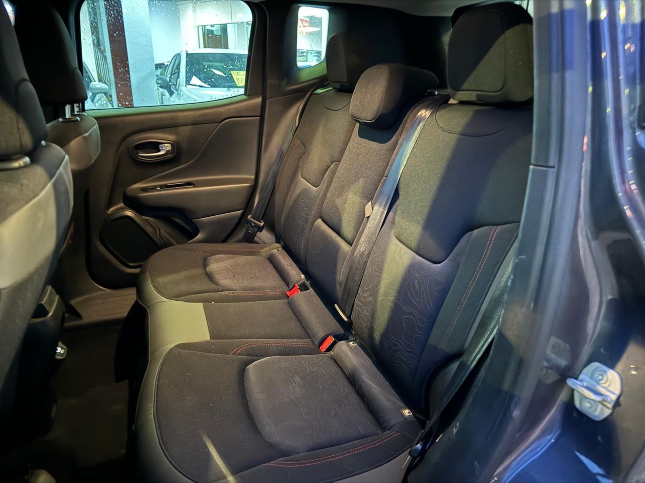 Jeep Renegade 4x4 HIBRIDO 2022 - Foto 10