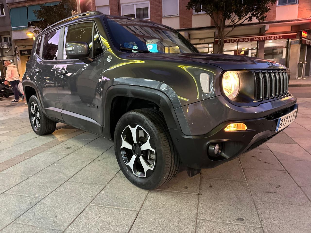 jeep renegade 2022 / foto grande (2)