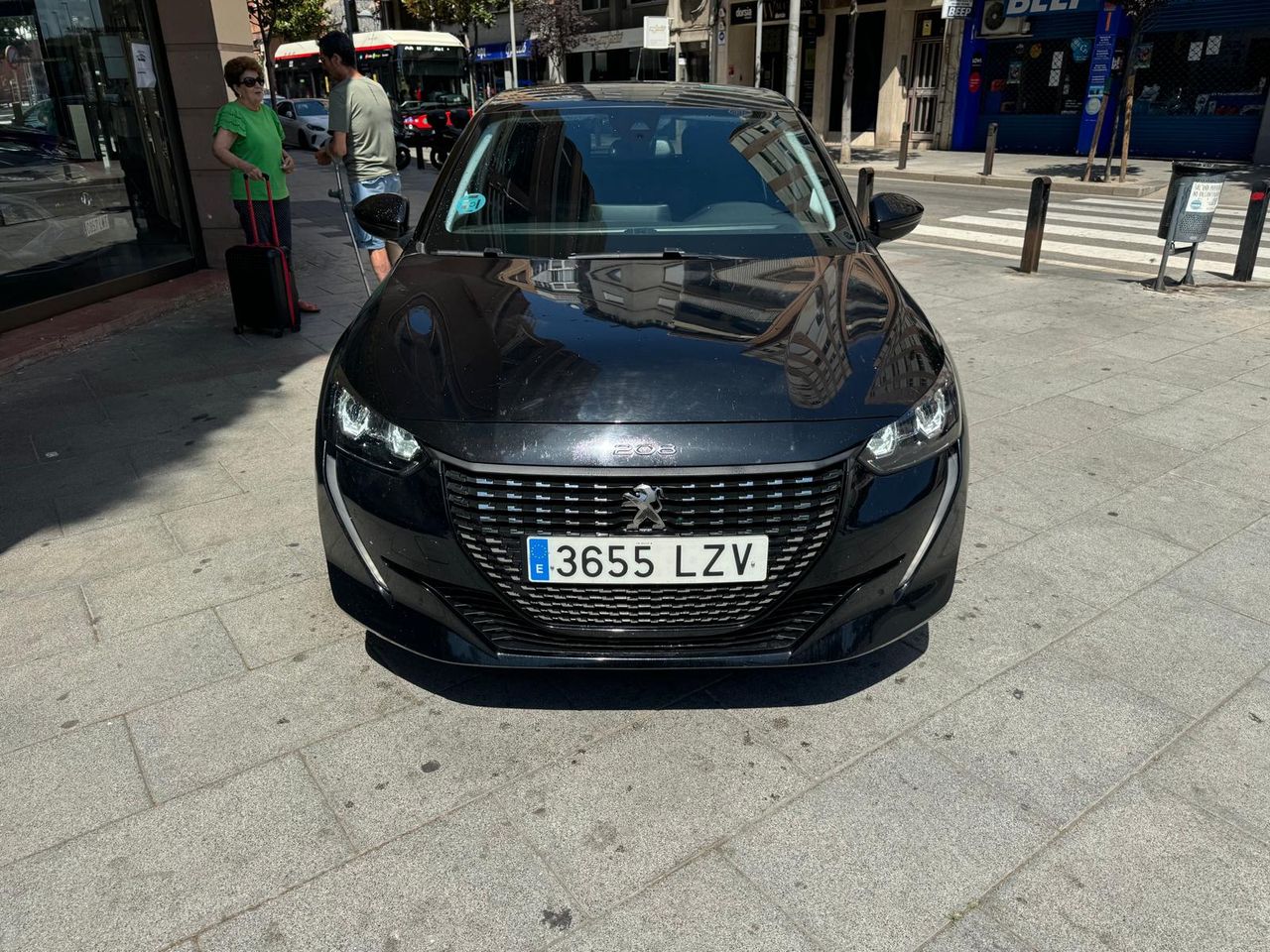 Peugeot 208 ALLURE  PURETECH 2022 - Foto 4