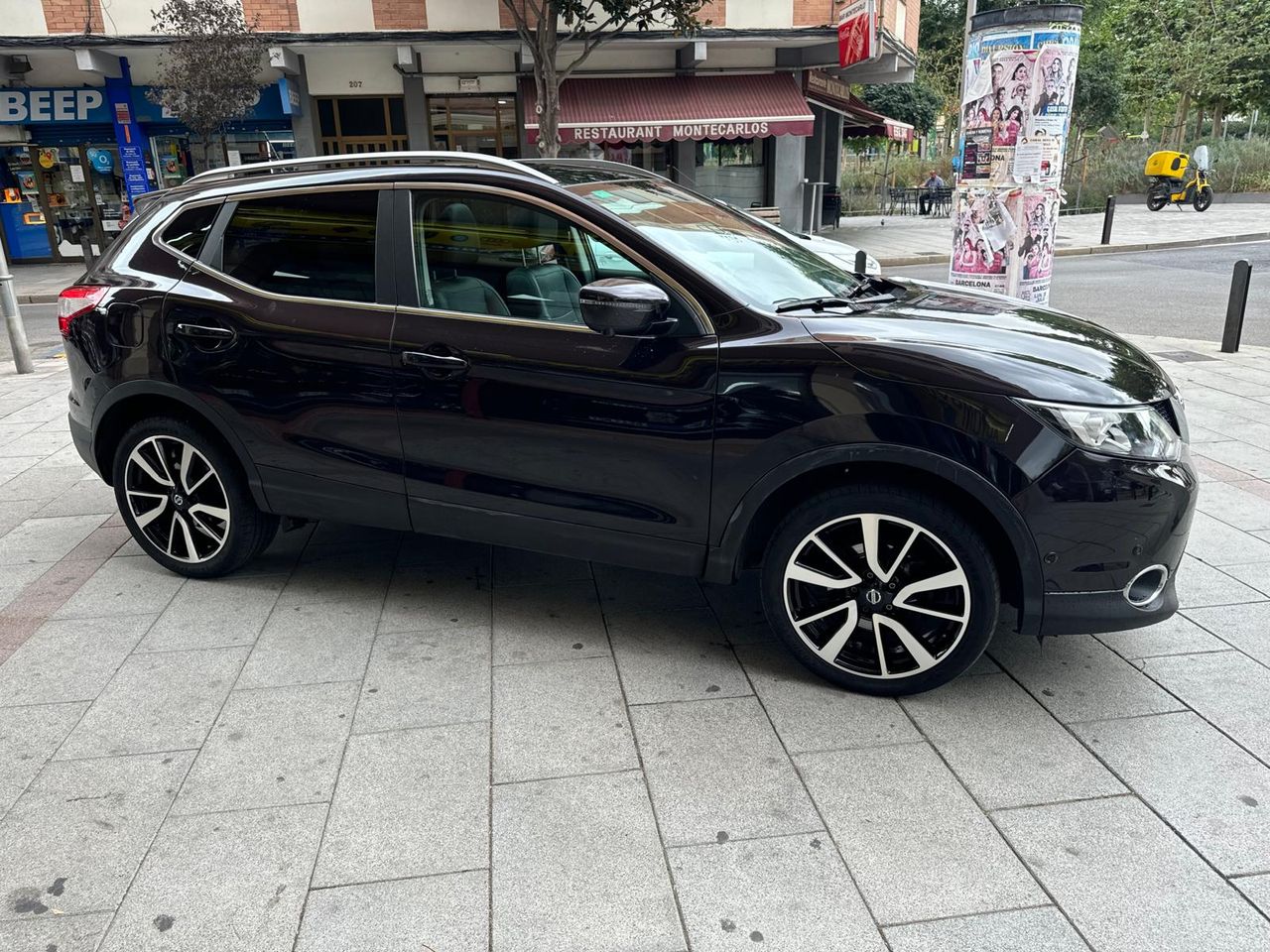 Nissan Qashqai 4x4  - Foto 12