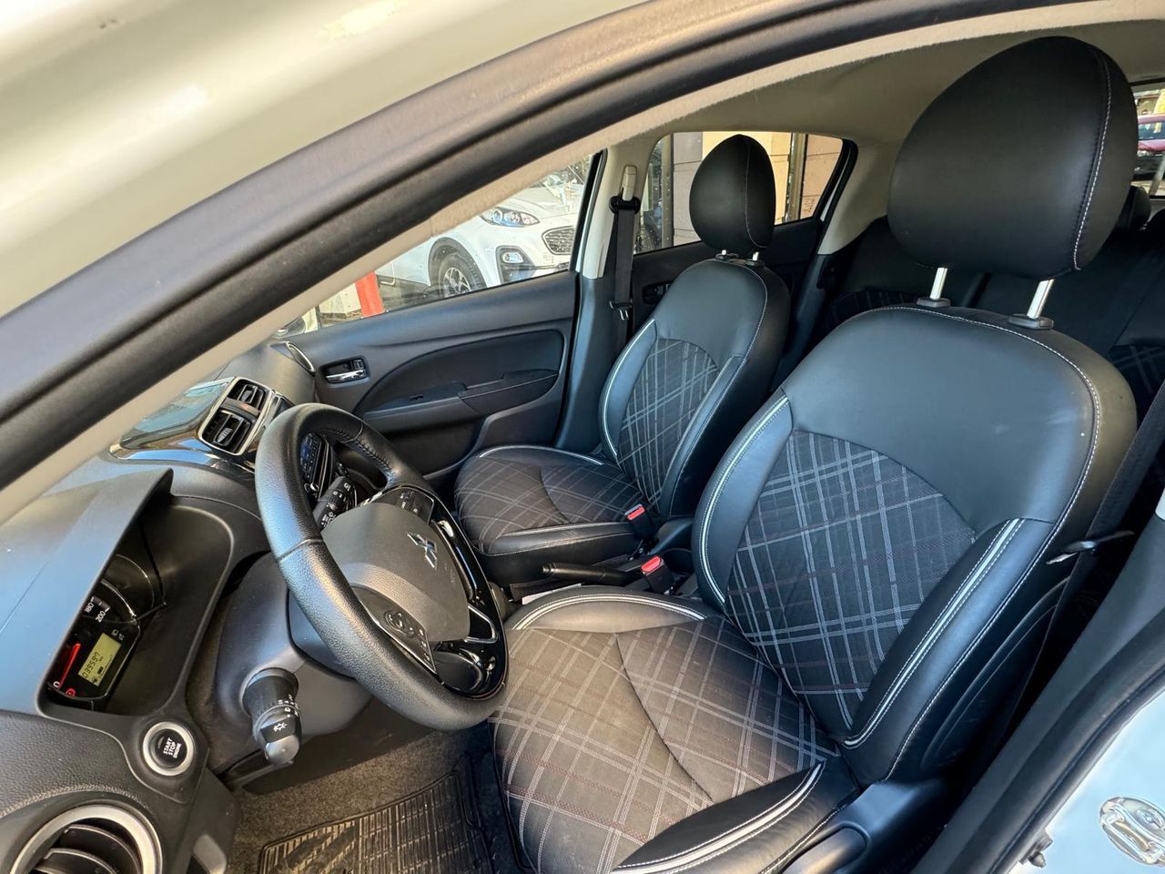 Mitsubishi Space Star MPI KAITEKI 120CV - Foto 12