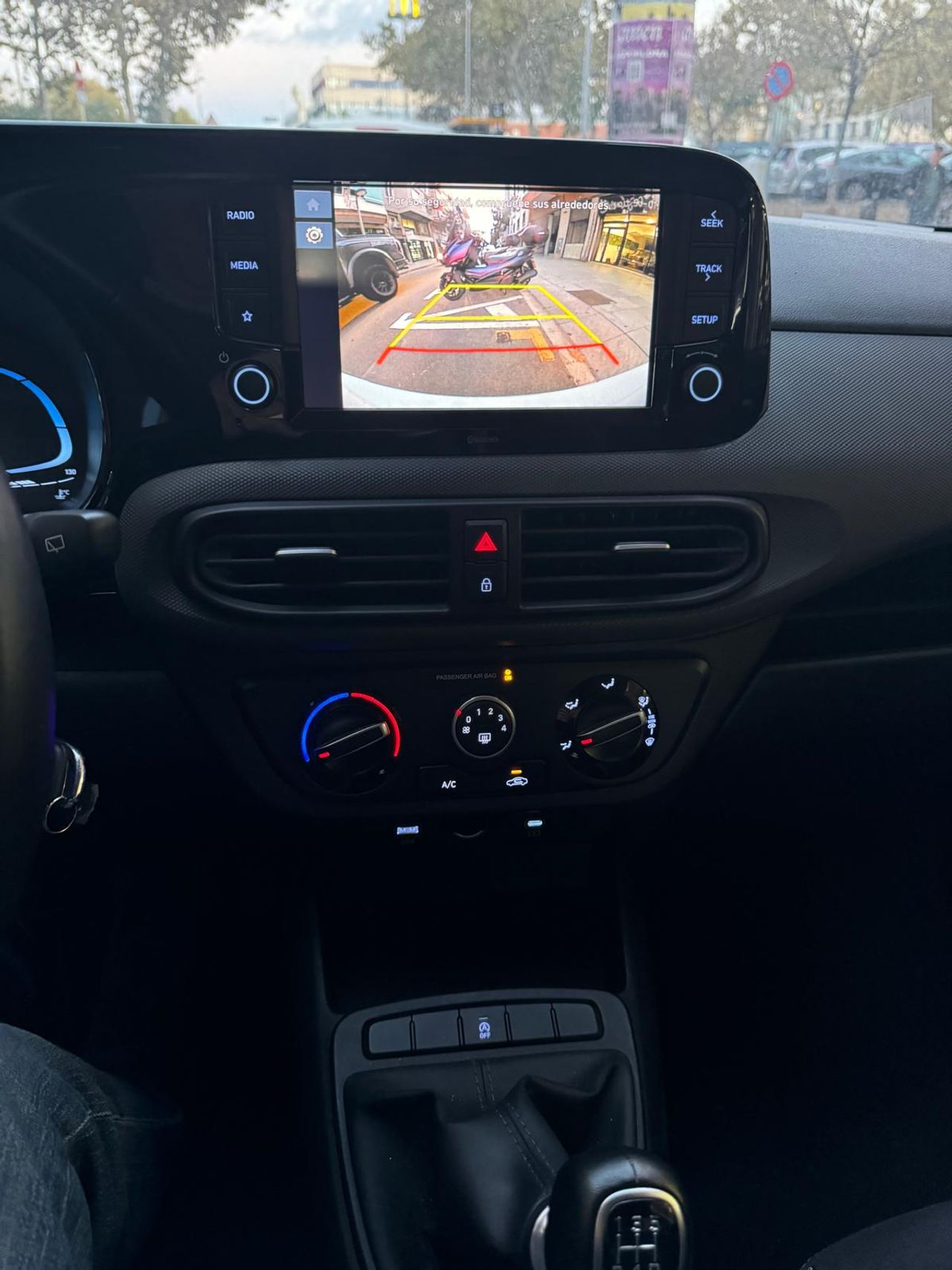 Hyundai i10 1.0 MPI 49 kW (67 CV) AT Klass - Foto 13