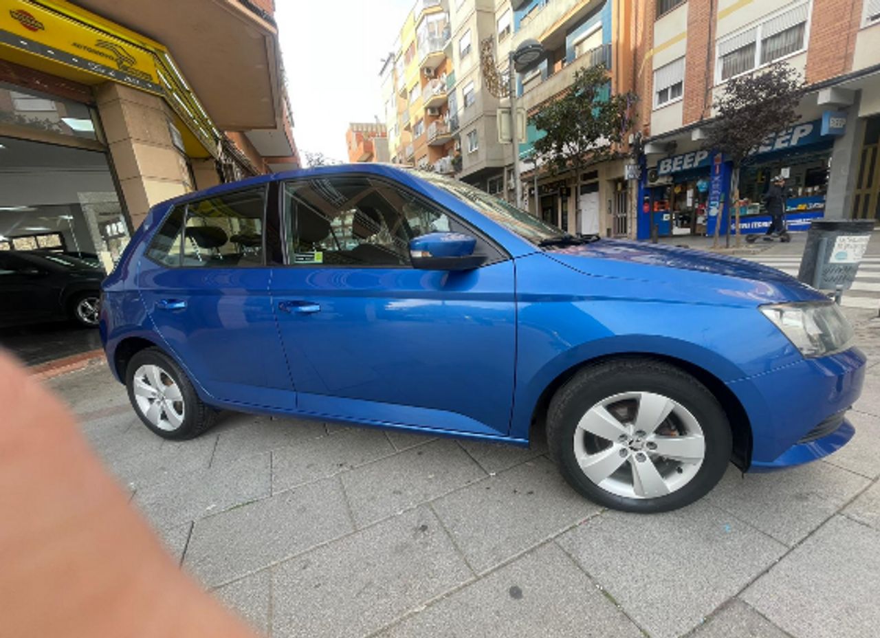 Skoda Fabia 1.0 ACTIVE - Foto 3