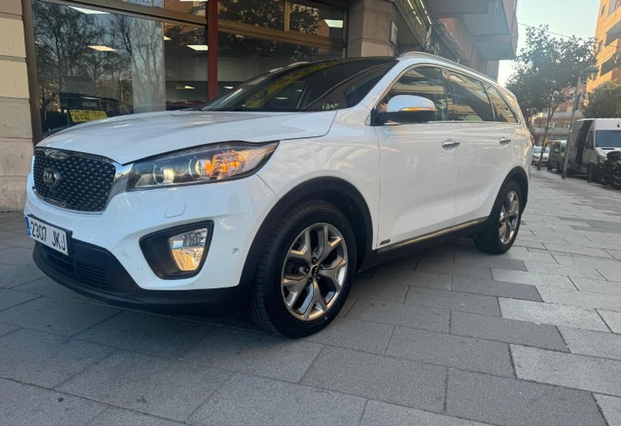 Kia Sorento EMOTION 4X4 - Foto 6