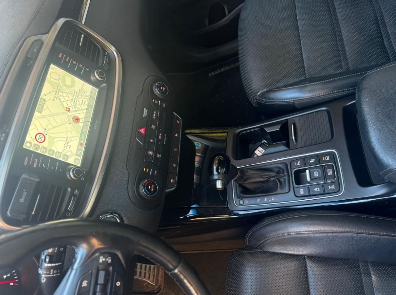 Kia Sorento EMOTION 4X4 - Foto 17