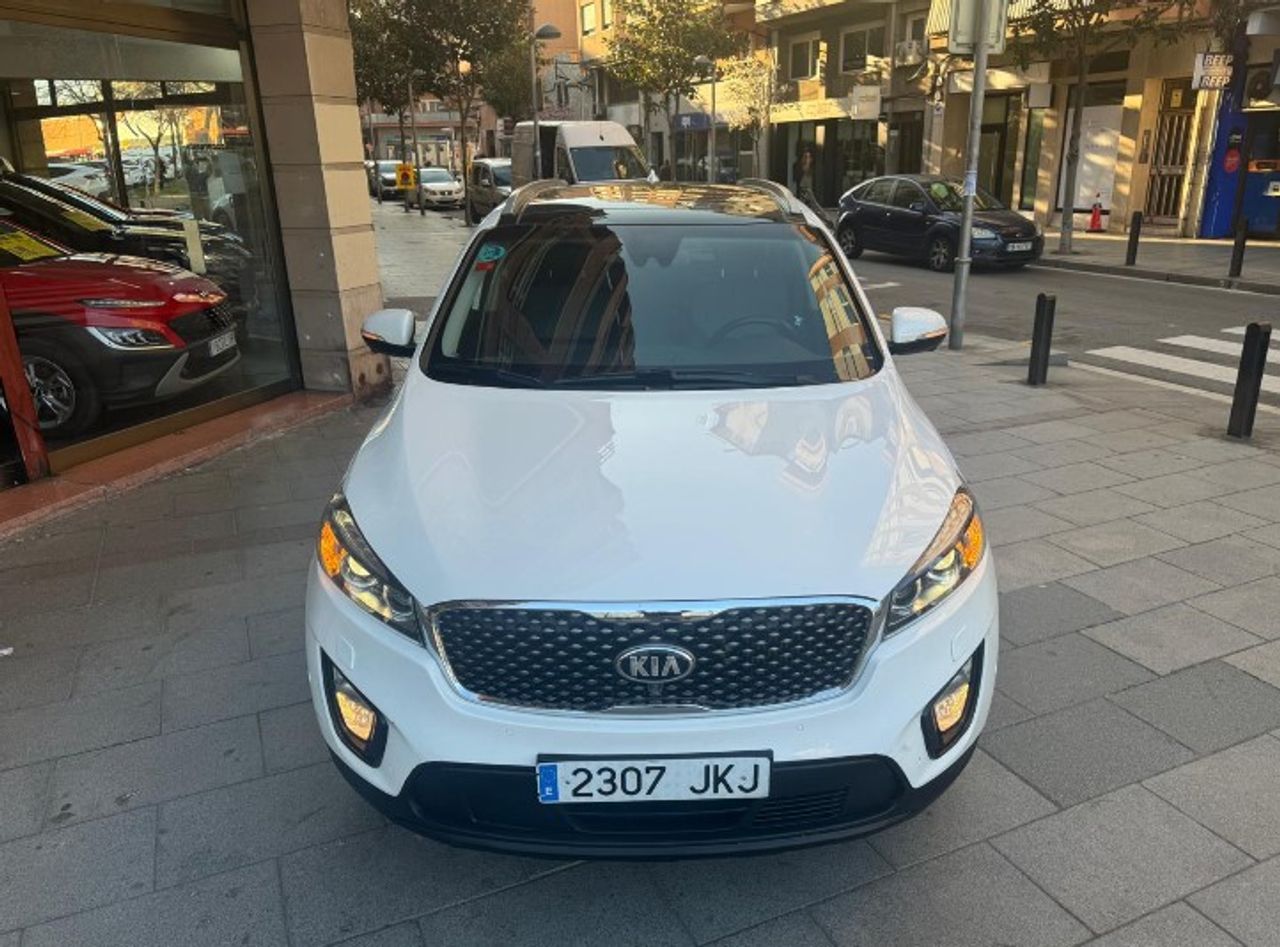 Kia Sorento EMOTION 4X4 - Foto 4