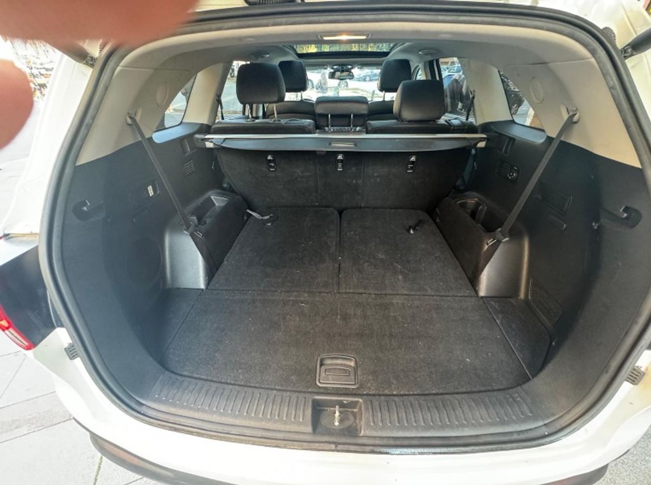 Kia Sorento 2.2 CRDi Emotion 4x4 7 plazas Aut. - Foto 9